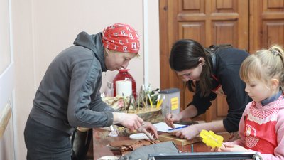 У Каневі на Черкащині провели майстерклас із гончарства У Каневі на Черкащині провели майстерклас із гончарства