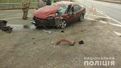 На Рівненщині авто влетіло в автобус з військовими На Рівненщині авто влетіло в автобус з військовими