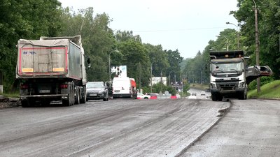 У Рівному ремонтують ділянку вулиці Чорновола У Рівному ремонтують ділянку вулиці Чорновола