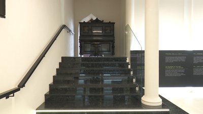 Дніпрянин подарував музею піаніно початку 20 століття
