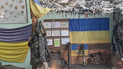 Музей АТО на Луганщині: ветерани зібрали близько 300 експонатів Музей АТО на Луганщині: ветерани зібрали близько 300 експонатів