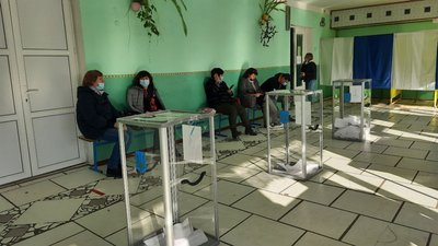 Позачергові вибори на Вінниччині: у Липовці обирають міського голову Позачергові вибори на Вінниччині: у Липовці обирають міського голову