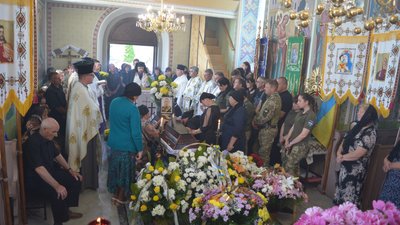На Тернопільщині попрощалися з сапером В'ячеславом Власенком На Тернопільщині попрощалися з сапером В'ячеславом Власенком