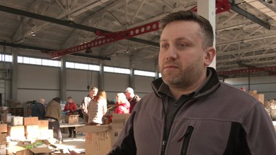 "Люди просять: Дайте хоч щось". Історії водіїв, які возять з Франківська гумдопомогу на передову "Люди просять: Дайте хоч щось". Історії водіїв, які возять з Франківська гумдопомогу на передову