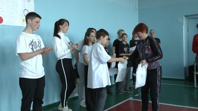"Рухайся до перемоги": у Черкаській школі провели спортивно-патріотичне свято "Рухайся до перемоги": у Черкаській школі провели спортивно-патріотичне свято