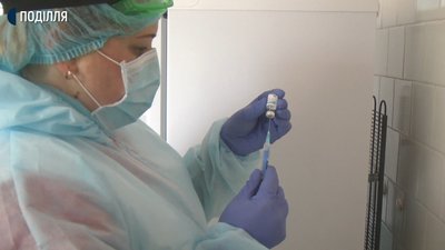 Під час карантину на Хмельниччині продовжують планову вакцинацію дітей