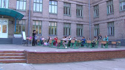 У запорізьких школах триває навчання на свіжому повітрі