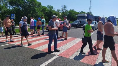 Кабмін виділив 393 мільйони на зарплатні борги гірникам. Чи припиняться протести на Кіровоградщині Кабмін виділив 393 мільйони на зарплатні борги гірникам. Чи припиняться протести на Кіровоградщині