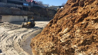 В Одесі зруйнували скелю на узбережжі біля санаторію Чкалова