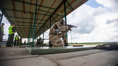 Нацгвардієць з Волині став кращим в Україні стрільцем з автомата