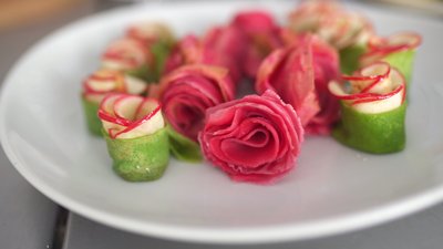 Житомирянка Наталія Блажиєвська поділилася секретами приготування млинців на Масницю Житомирянка Наталія Блажиєвська поділилася секретами приготування млинців на Масницю