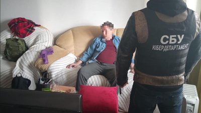 СБУ затримала у Харкові інженерів-проектувальників, які за гроші з рф допомагали підключити Запорізьку АЕС до «росатома» СБУ затримала у Харкові інженерів-проектувальників, які за гроші з рф допомагали підключити Запорізьку АЕС до «росатома»