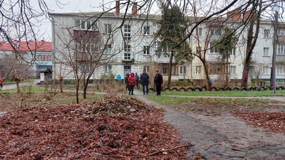 "Куди ми вже не жалілись". У чотирьох багатоповерхівках Сум температура не вище +15 "Куди ми вже не жалілись". У чотирьох багатоповерхівках Сум температура не вище +15