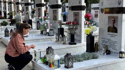 Вшанування полеглих військових на Пагорбі Слави в Ужгороді