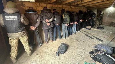Кінцева точка перед незаконною переправою: на Вінниччині біля кордону з Молдовою виявили пункт для утікачів