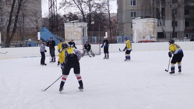 У Сумах завершився регулярний сезон чемпіонату області з хокею У Сумах завершився регулярний сезон чемпіонату області з хокею