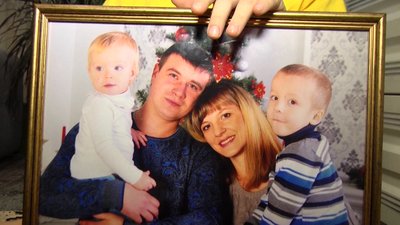 Різдво без тата: на Вінниччині волонтери вручили подарунки дітям полеглих воїнів Різдво без тата: на Вінниччині волонтери вручили подарунки дітям полеглих воїнів