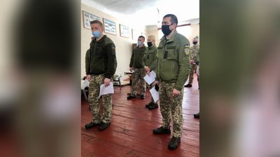 У Новограді-Волинському почали щеплювати військових від COVID-19 У Новограді-Волинському почали щеплювати військових від COVID-19