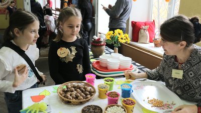 Осіннє паті "Гарбузянка" для дітей та дорослих провели у Житомирі Осіннє паті "Гарбузянка" для дітей та дорослих провели у Житомирі