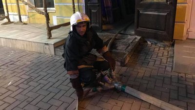 В центрі Одеси зайнявся житловий будинок