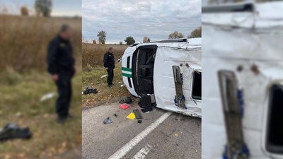 На Чернігівщині у ДТП загинув водій інкасаторського авто, ще шестеро людей у лікарні На Чернігівщині у ДТП загинув водій інкасаторського авто, ще шестеро людей у лікарні
