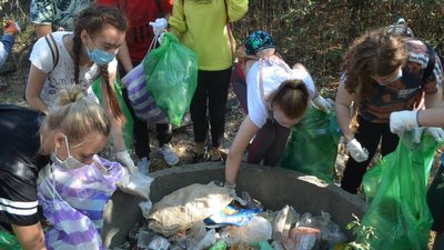 Школярів Херсонщини закликають приєднатися до Всесвітнього дня прибирання Школярів Херсонщини закликають приєднатися до Всесвітнього дня прибирання