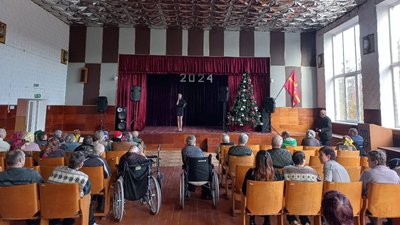 Підопічні, геріатричний пансіонат, подарунки, юлині бабусі, концерт, благодійний фонд, юля карпова Підопічні, геріатричний пансіонат, подарунки, юлині бабусі, концерт, благодійний фонд, юля карпова