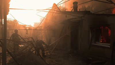 У селі Шевченкове, що на Миколаївщині, сталася пожежа внаслідок обстрілів У селі Шевченкове, що на Миколаївщині, сталася пожежа внаслідок обстрілів