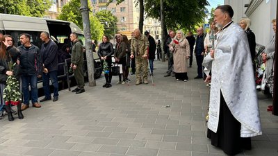 У Житомирі попрощалися з полеглим воїном Петром Машталером У Житомирі попрощалися з полеглим воїном Петром Машталером