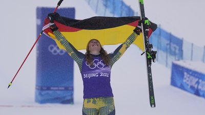 Бронзові призерки Олімпіади-2022 у фристайлі отримали медалі через 10 місяців після змагань: у чому причина