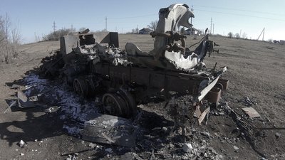 "Ми працюємо на своєму фронті" – енергетики Житомирщини про відновлення ліній електропередач на Херсонщині "Ми працюємо на своєму фронті" – енергетики Житомирщини про відновлення ліній електропередач на Херсонщині