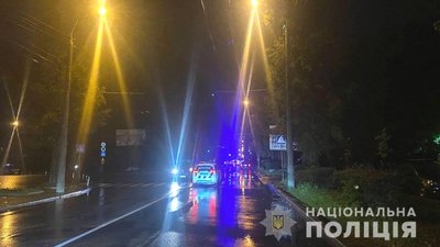 У Рівному на переході на смерть збили пішохода, водія затримали У Рівному на переході на смерть збили пішохода, водія затримали