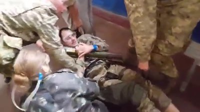 У Житомирі вчитель-ветеран поділився спогадами про антитерористичну операцію У Житомирі вчитель-ветеран поділився спогадами про антитерористичну операцію