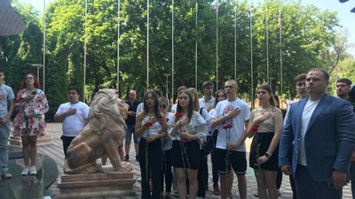 В Одеському університеті відкрили меморіальну дошку на честь загиблого учасника подій 2 травня В Одеському університеті відкрили меморіальну дошку на честь загиблого учасника подій 2 травня