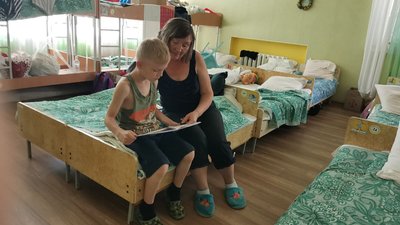 В освітніх закладах Полтавської громади живе удвічі менше переселенців ніж у березні