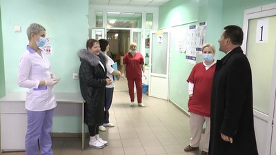 На Житомирщині у Коростенській лікарні зробили першу операцію зі стентування коронарних судин серця На Житомирщині у Коростенській лікарні зробили першу операцію зі стентування коронарних судин серця