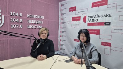 ВІкторія Литвинова та Оксана Черевко