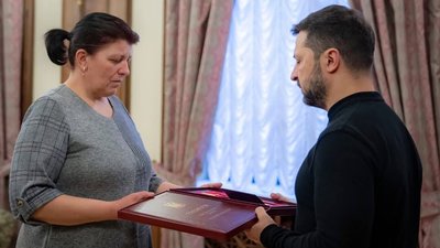 Дмитро Масловський, Олександра Кушнерик, орден "Золота Зірка", Володимир Зеленський