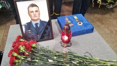 Загинули на Херсонщині: у Житомирі попрощалися з рятувальниками Сергієм Курінним, Дмитром Краснощоковим і Олексієм Сичем Загинули на Херсонщині: у Житомирі попрощалися з рятувальниками Сергієм Курінним, Дмитром Краснощоковим і Олексієм Сичем
