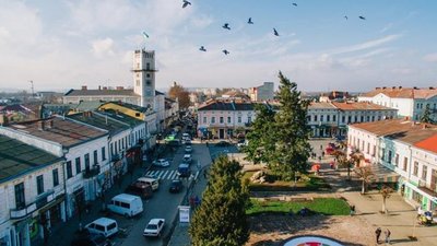 COVID-19 на Прикарпатті: у Коломиї закрили ЦНАП і дезінфікують міську ратушу