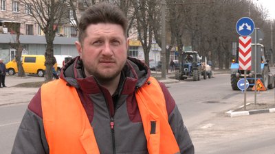 У Рівному стартував ямковий ремонт вулиць. Як це відбувається У Рівному стартував ямковий ремонт вулиць. Як це відбувається