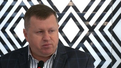 Немає тепла. У Франківську учні ліцею № 12 перейшли на дистанційне навчання Немає тепла. У Франківську учні ліцею № 12 перейшли на дистанційне навчання