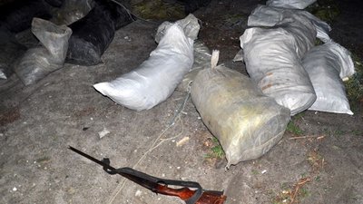 На Черкащині затримали колишнього правоохоронця, який налагодив незаконний рибний промисел На Черкащині затримали колишнього правоохоронця, який налагодив незаконний рибний промисел