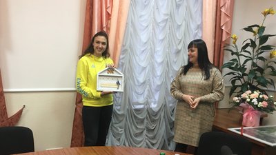 Срібній призерці Олімпійських ігор Анастасії Четверіковій подарували квартиру в Житомирі Срібній призерці Олімпійських ігор Анастасії Четверіковій подарували квартиру в Житомирі