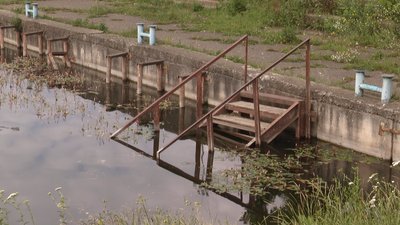 Територія біля Німецького озера занедбана Територія біля Німецького озера занедбана