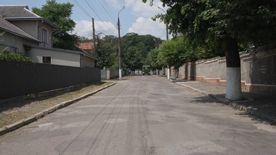 Громада на Буковині витрачає свої гроші на дороги державного значення: чому так