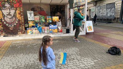 Виставка-аукціон Рустама Давлетова Виставка-аукціон Рустама Давлетова