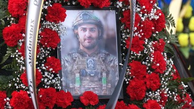 У Запоріжжі попрощались із загиблим військовим Вардгесом Сируняном