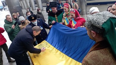 Як у Дніпрі зустрічали Потяг Єднання Маріуполь- Рахів (ФОТОРЕПОРТАЖ) Як у Дніпрі зустрічали Потяг Єднання Маріуполь- Рахів (ФОТОРЕПОРТАЖ)