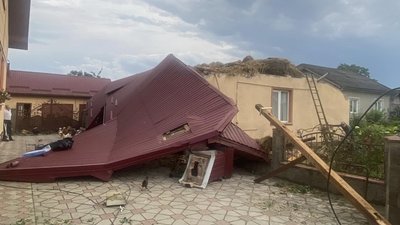 Буревій у селі Шевченкове Буревій у селі Шевченкове